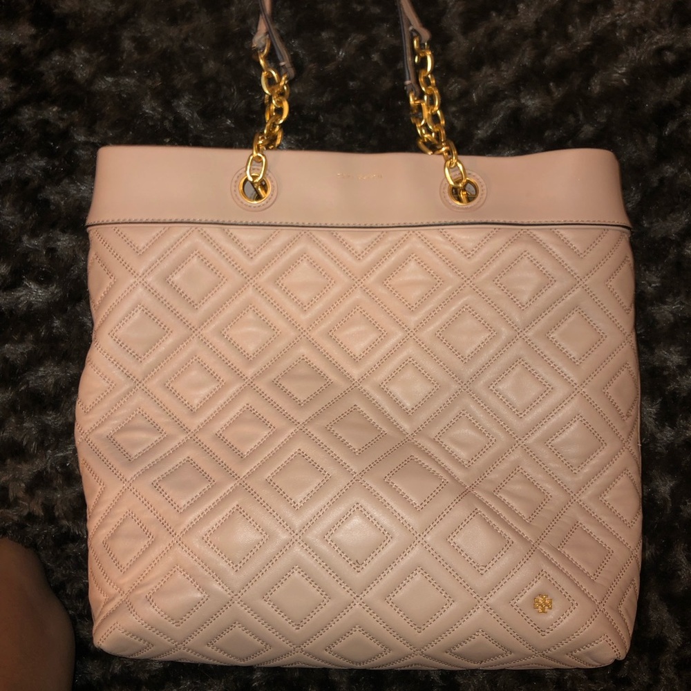 Tory Burch Pink Quilted Leather Tote with Gold Hardware - Picture 5 of 7